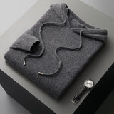 Gellért | MEESTELE PEHME JA ELEGANTNE KAPUUTSWEATER
