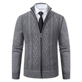 Álmos | MEESTE GILET LUKUGA